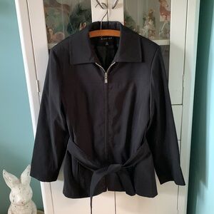 Braetan sz S zip closure jacket attached belt euc